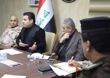 رئيس فريق أزمة الطوارئ قاسم الأعرجي يعقد اجتماعا مع القيادات الأمنية والعسكرية