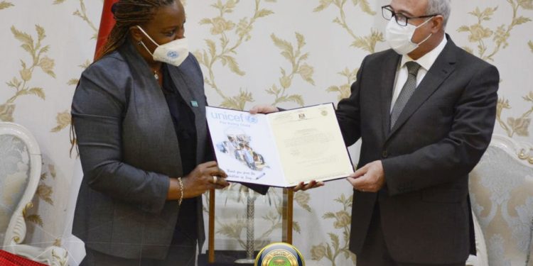 وزيرالتربية يلتقي رئيس اليونيسف في العراق ويُشيد بدعم المنظمة للعملية التربوية