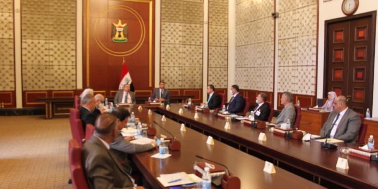 “اللجنة العليا للإعمار والخدمات” تبحث آلية استمرار المشاريع المتلكئة في محافظ واسط