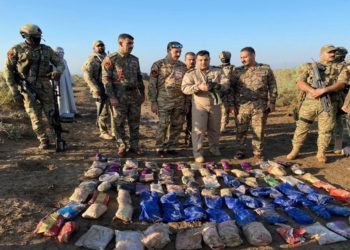 احباط عملية تهريب مخدرات في الاهوار من قبل “الضفادع البشرية “