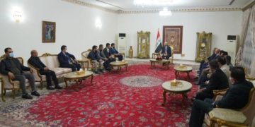 رئيس الجمهورية يستقبل وفداً من متظاهري ومعلمي إقليم كردستان