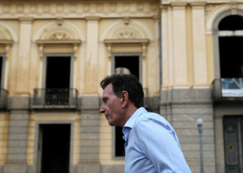 اعتقال عمدة ريو دي جانيرو بتهم فساد ورشى  ( البرازيل )