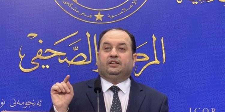 وصفه بالـ (جريمة كبرى), برلماني يكشف تسريباً من البنك المركزي ويطالب باقالة المحافظ