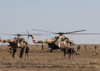 بصحراء الرطبة قوة عسكرية تداهم وكراً لـ “داعش” وتقتل اثنين من عناصره