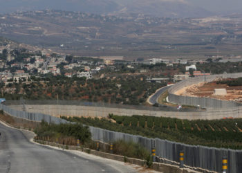 وسائل إعلام لبنانية ,, انفجار بدورية إسرائيلية على الحدود