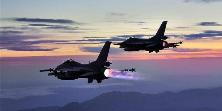 مقتل 11 عنصراً من العمال الكردستاني بغارات جوية شمالي العراق