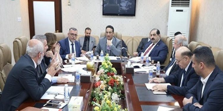 “اللجنة المالية ” تصرح حول الأزمة المالية ( ورقة الحكومة تحتاج 5 سنوات)