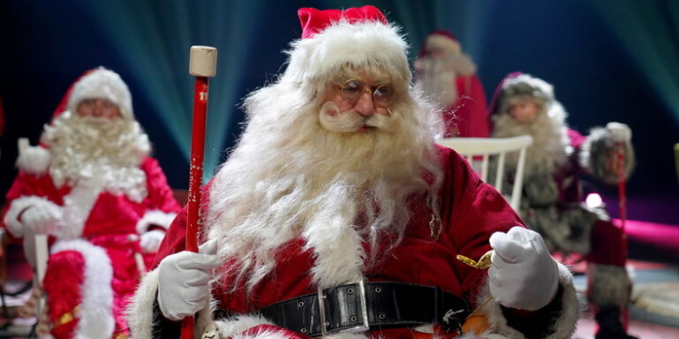 منظمة الصحة العالمية تطمئن أطفال العالم ” بابا نويل لديه حصانة ضد كورونا “