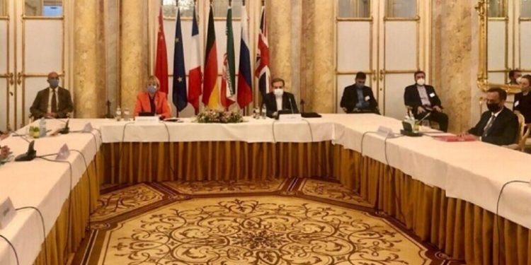 إيران ودول “الخماسية” تبحث التحضيرات للقاء وزاري حول الاتفاق النووي