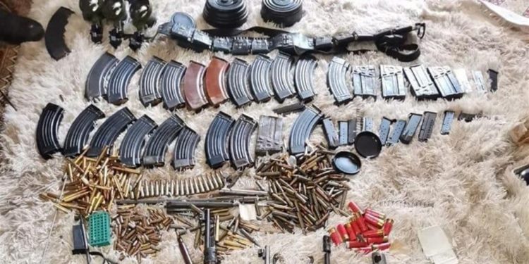 العثورعلى مجموعة كبيرة من الاسلحة والعتاد في دار بالبياع