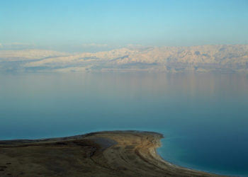 الدول المحيطة بالبحر الميت مهددة بزلزال كارثي في المستقبل القريب