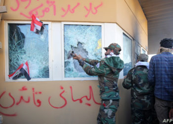 تقرير: الولائيون ’على خطرين’ بعد قرار حشد المرجعية: نترك السلاح أم نتمرد على السيستاني؟