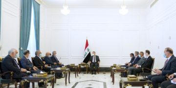 مصطفى الكاظمي يستقبل وزير الطاقة الايراني