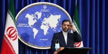 بمناسبة ذكرى اغتيال سليماني والمهندس ” طهران  تصرح “