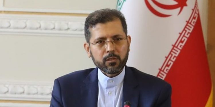 أسباب توجه وفد عراقي رفيع إلى طهران.. الخارجية الإيرانية تكشفها وتحذر واشنطن!