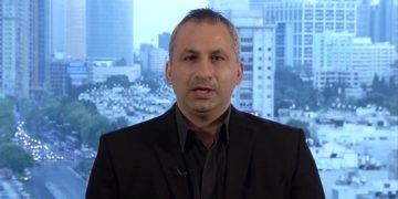 إسرائيل تتبرأ من شخصية أثارت الجدل في العراق