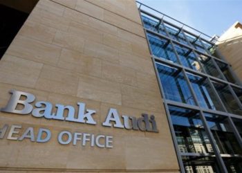 بنك “عودة” اللبناني يبيع أصوله وديونه في العراق وسوريا