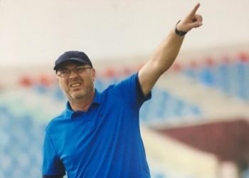 فيديو.. وصول جثمان المدرب كريم سلمان الى نادي الكرخ بحضور وزير الشباب والرياضة