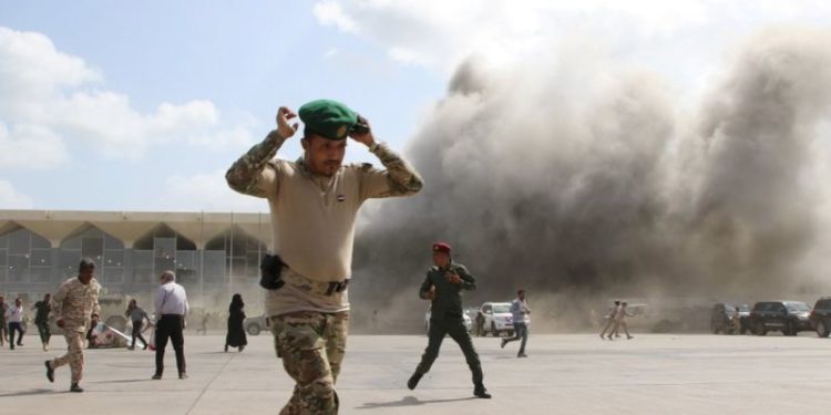 22 قتيلا على الأقل إثر سقوط قذائف بعد وصول أعضاء الحكومة الجديدة