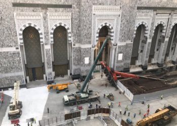 جزائية مكة تبرئ بن لادن من حادثة رافعة الحرم