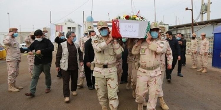 طهران تستعيد رفات 55 مواطنا قتلوا بالحرب الإيرانية العراقية