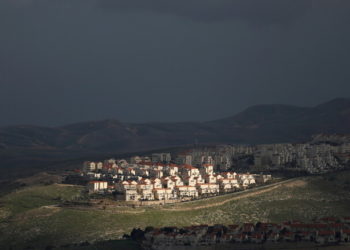 وزارة الدفاع الإسرائيلية توافق على خطوات أولية تسمح بالبناء في “المنطقة C” بالضفة الغربية المحتلة