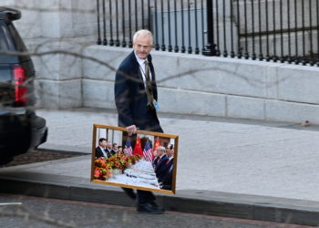 حزم أمتعة ترامب من البيت الأبيض