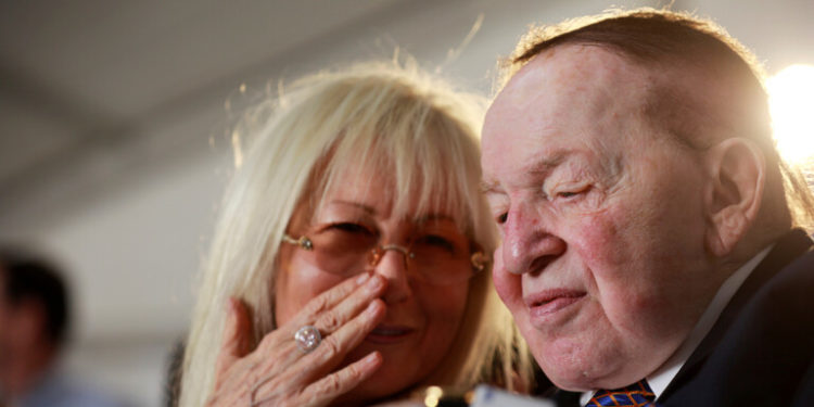 جثمان “أحد أكبر داعمي إسرائيل على مر التاريخ” يدفن على جبل الزيتون