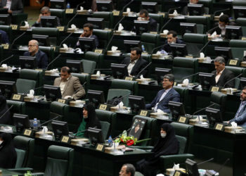 إيران تهدد بتفكيك كاميرات المراقبة التابعة للوكالة الدولية للطاقة الذرية في منشآتها النووية