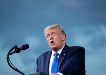 ترامب يخص الإمارات في آخر مرسوم رئاسي يصدره