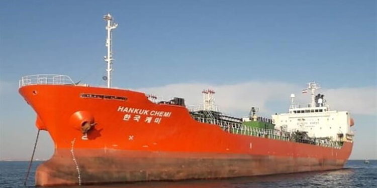 مدمرة كورية جنوبية تصل محيط هرمز في ظل حادثة احتجاز الناقلة من قبل إيران