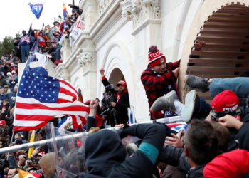 “الولايات المتحدة” سلسلة من الاستقالات عقب اقتحام مبنى الكابيتول