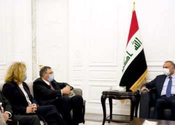 الكاظمي .. ماضون بتوفير بيئة مناسبة للعمل والاستثمار