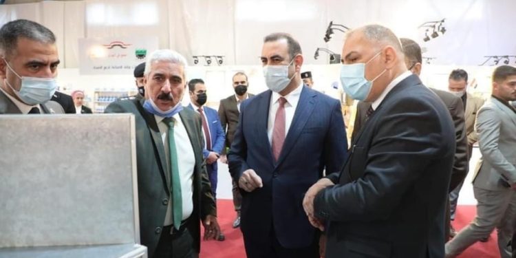 “وزير التخطيط ” يشدد على ضرورة رفع مستوى المنافسة  (صُنع في العراق)