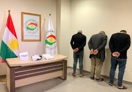 القبض على ثلاثة اشخاص بحوزتهم شيشة مخدرة في اربيل