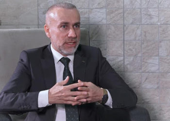 مقترحين للتعاقد مع موظفين متقاعدين تقدمه اللجنة المالية