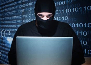 القبض على متهم ومتهمة بالابتزاز الالكتروني ..طلبوا 20 ألف دولار