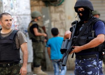 “إسرائيل” تسمح للشرطة الفلسطينية بدخول حي في القدس الشرقية