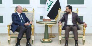 الحلبوسي يجتمع مع وزير المالية