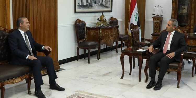 ملف التجاوزات على طاولة اجتماع بين رئيس مجلس القضاء وأمين بغداد