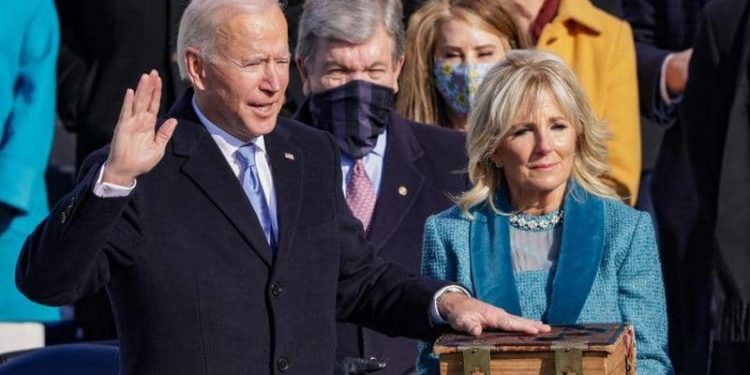 بايدن عقب أداء اليمين الدستورية .. نحتفل اليوم بانتصار الديمقراطية