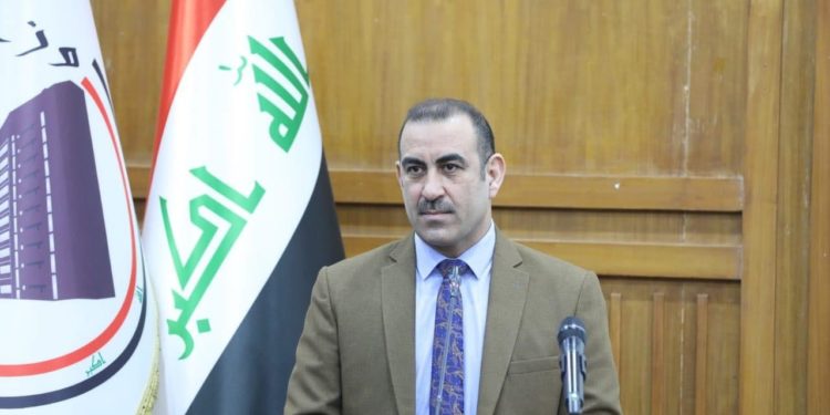 الشروع بإعداد خطة خمسية للدراسات العليا في العراق