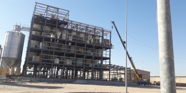 التجارة: العام الحالي سيشهد افتتاح مطحنتي العمارة والأنبار (صور)