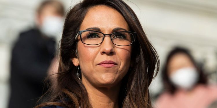 الولايات المتحدة: الجمهورية لورين بوبرت تتعهد بحمل السلاح في الكونغرس وواشنطن العاصمة