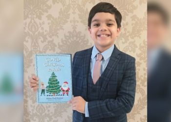 فتى في الثامنة قرأ 50 كتابا خلال الحظر و يؤلف كتابه الخاص