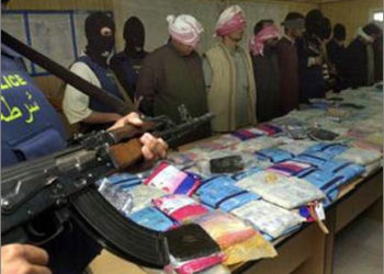 سوق المخدرات بين ايران واتباعها في العراق (فيديو)