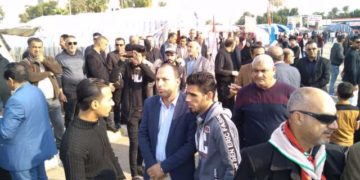 وزير الداخلية يلتقي بممثلي ساحات التظاهر في واسط