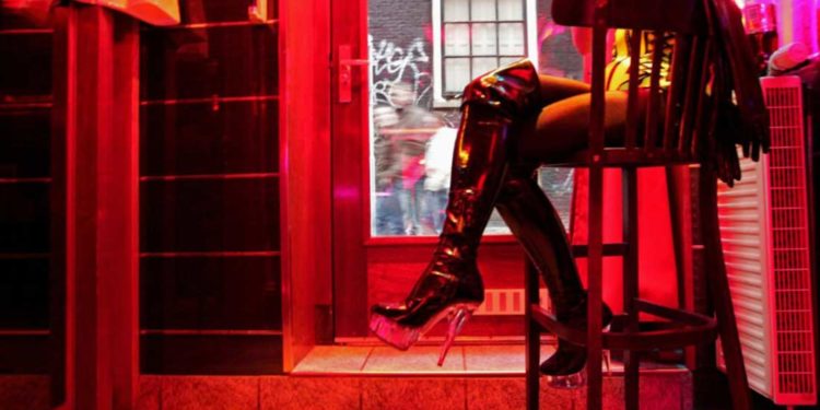 القبض على عصابة مختصة بالاتجار “بالنساء والدعارة” في اربيل