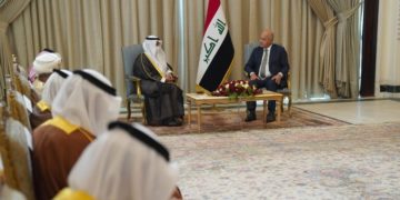 الرئيس العراقي يستقبل وفدا خليجيا ويشيد ببيان “العلا”