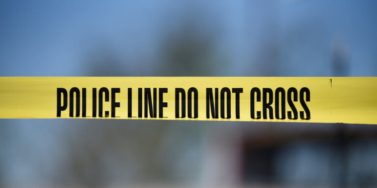 دهوك ,, طفل يقتل والدته ويصيب والده بالرصاص